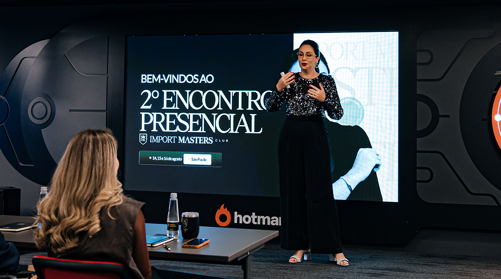 Camila apresentando o Import Masters Club